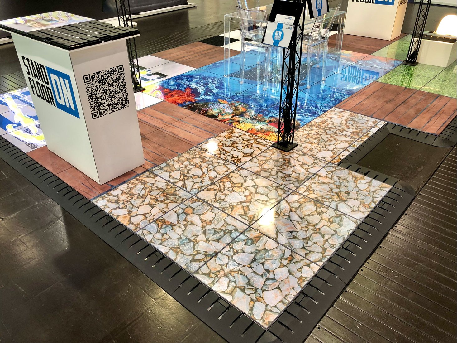 Suelo de exposición móvil Stand-ON - muchas opciones de diseño de superficies
