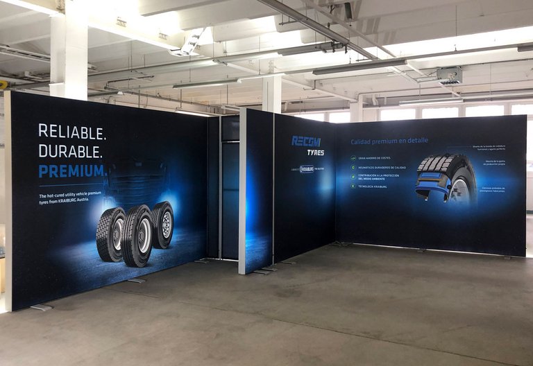 LED exhibition stand - OCTAlumina - KRAIBURG Holding GmbH & Co. KG LED exhibition stand - OCTAlumina - KRAIBURG Holding GmbH & Co. KG