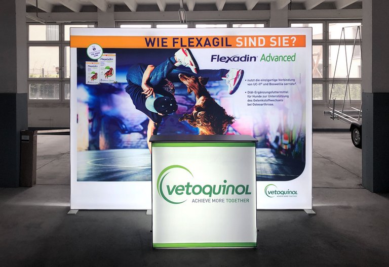 LED exhibition stand - PIXLIP GO - Vetoquinol GmbH LED exhibition stand - PIXLIP GO - Vetoquinol GmbH